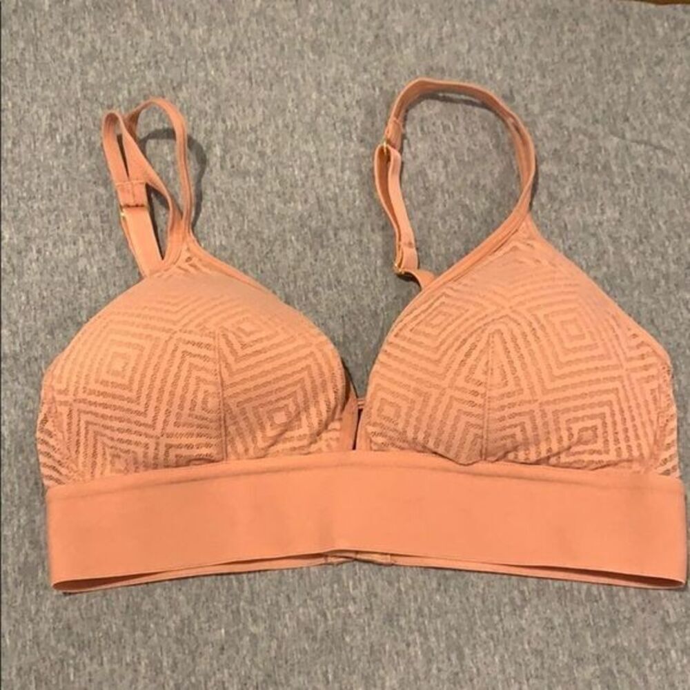 The Deco Mesh Bralette
LIVELY size S